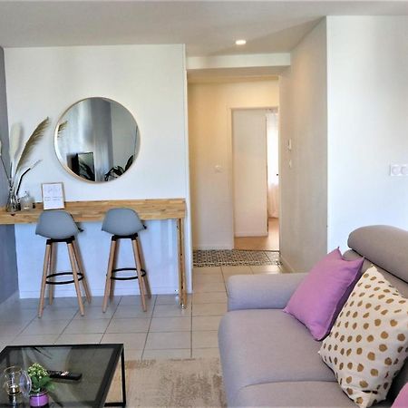 5 Mn Zenith Grande Halle Auvergne,Pied De Gergovie,Garage,Netflix Romagnat Extérieur photo