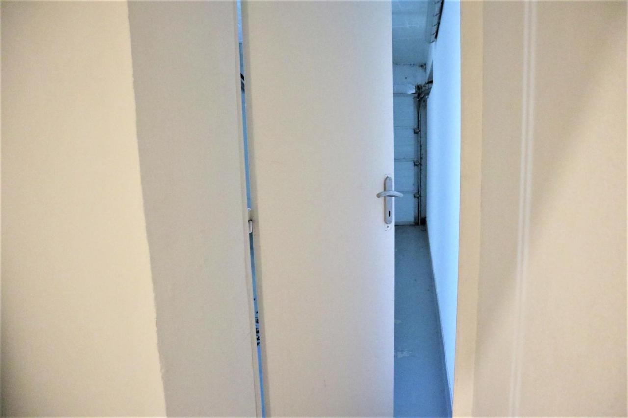 5 Mn Zenith Grande Halle Auvergne,Pied De Gergovie,Garage,Netflix Romagnat Extérieur photo