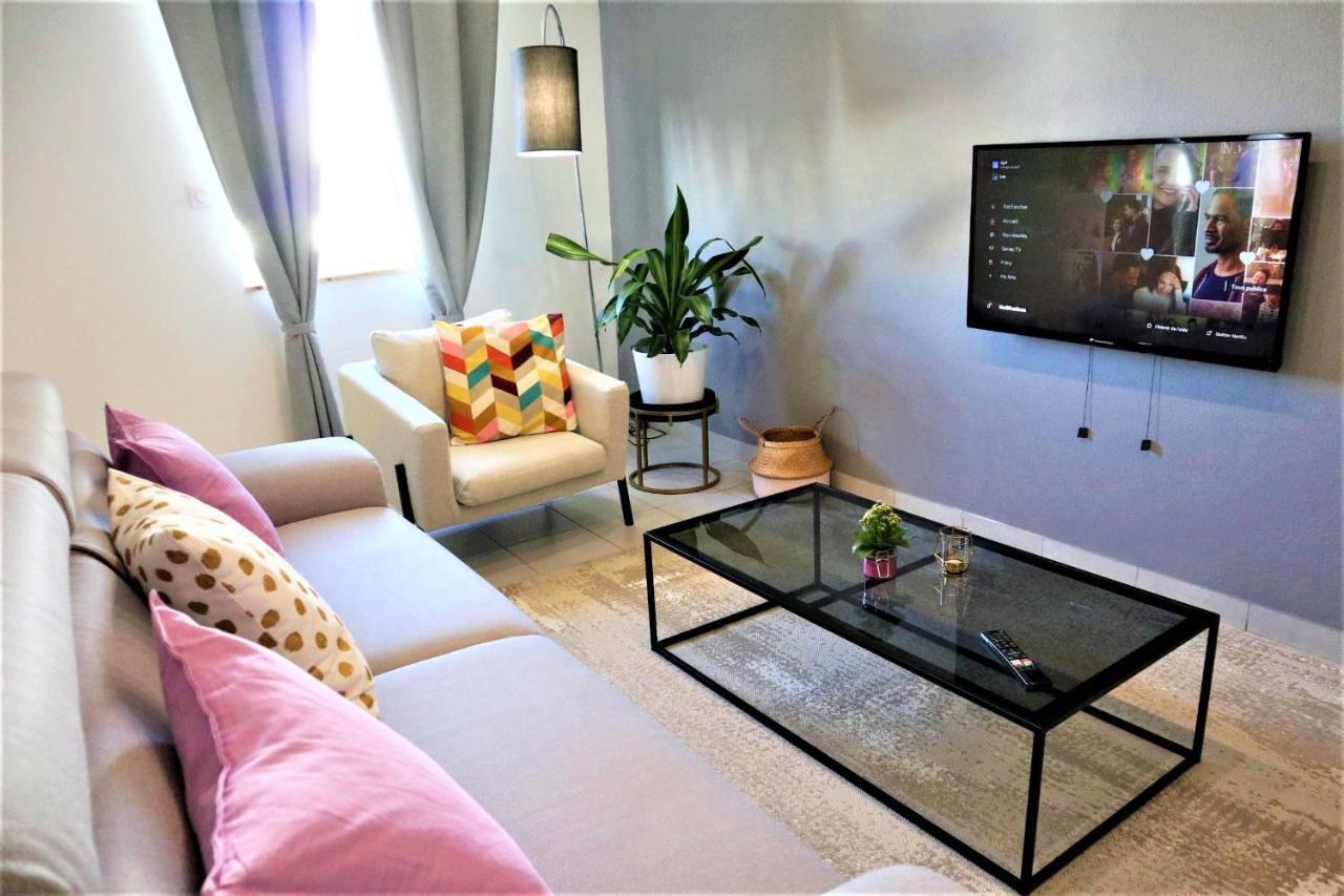 5 Mn Zenith Grande Halle Auvergne,Pied De Gergovie,Garage,Netflix Romagnat Extérieur photo